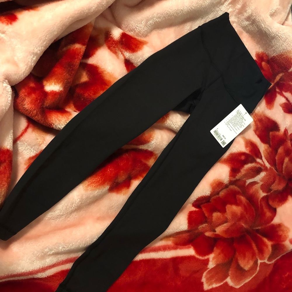 Wunder Under HR Tight 25" Luon Size 4 NWT